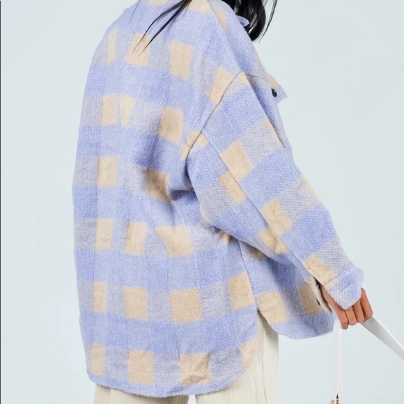 Shacket - Picture 2 of 7